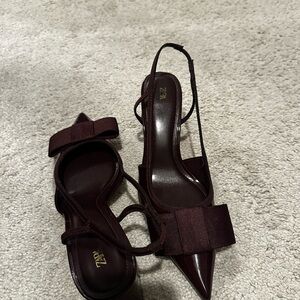 Zara Women's Burgundy Slingback Bow Heels